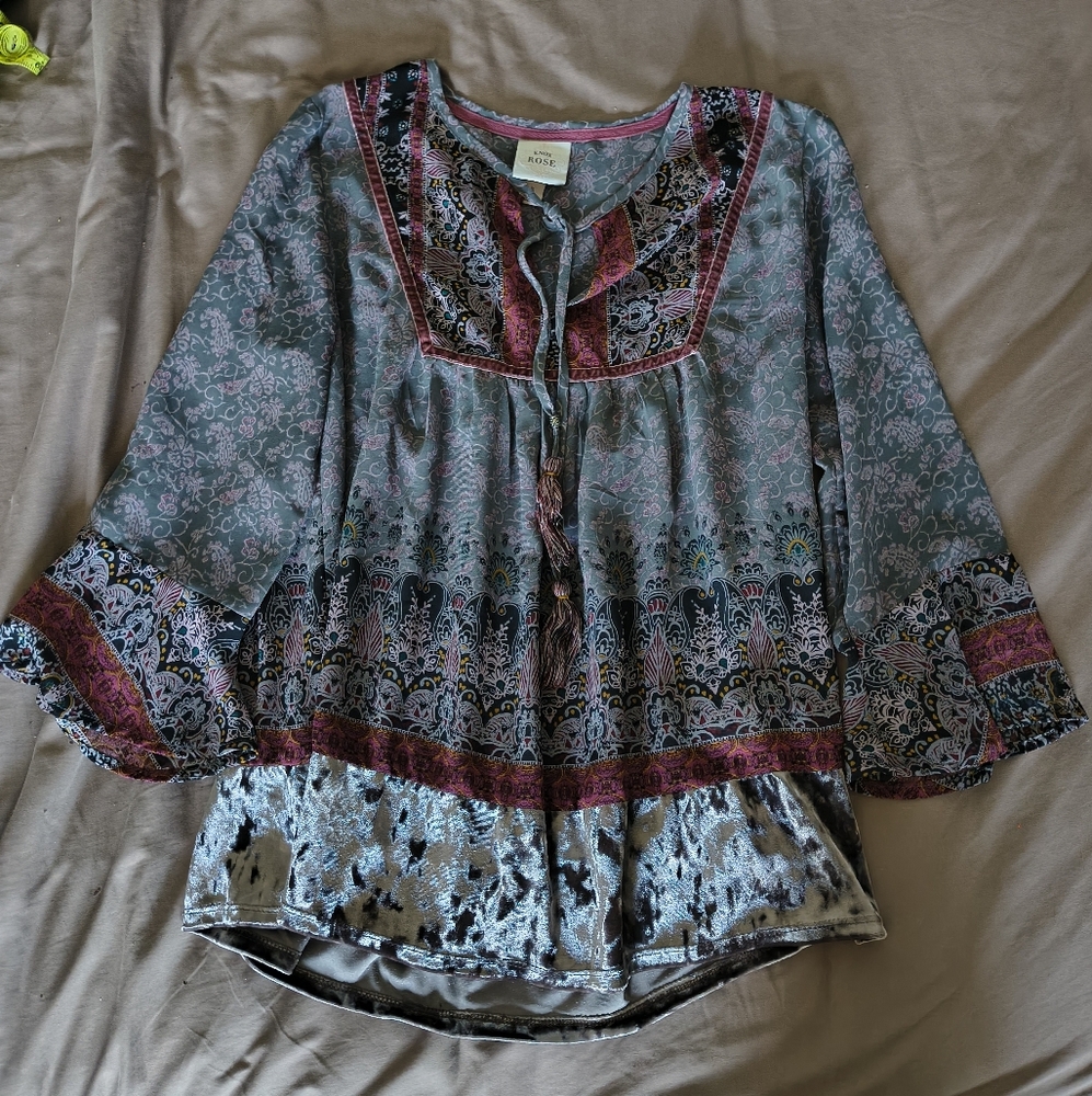 Knox Rose Mixed Media Blouse